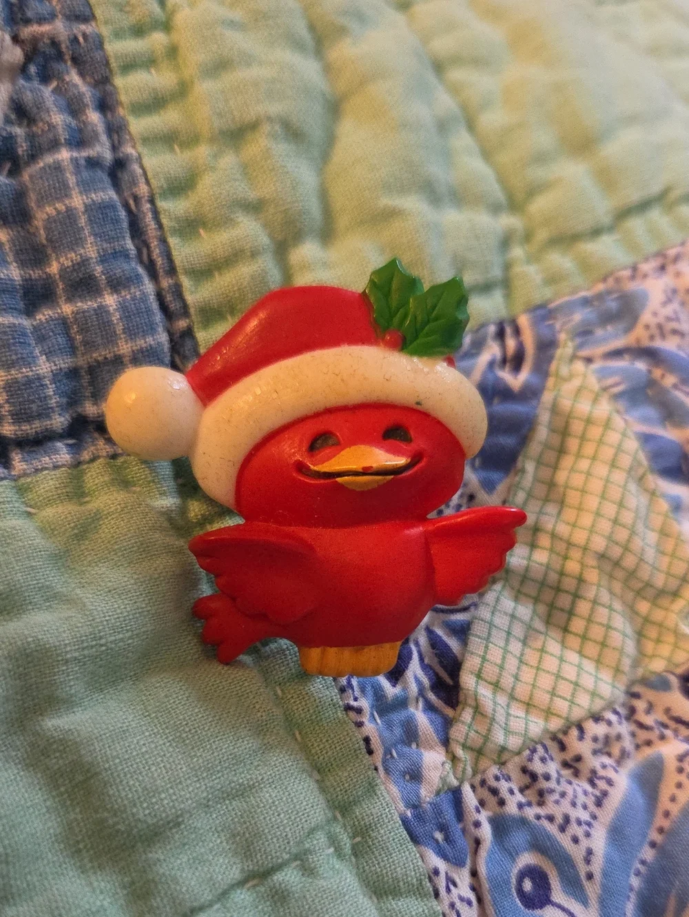 Vintage Hallmark Cards Red Bird Christmas Pin 1982
